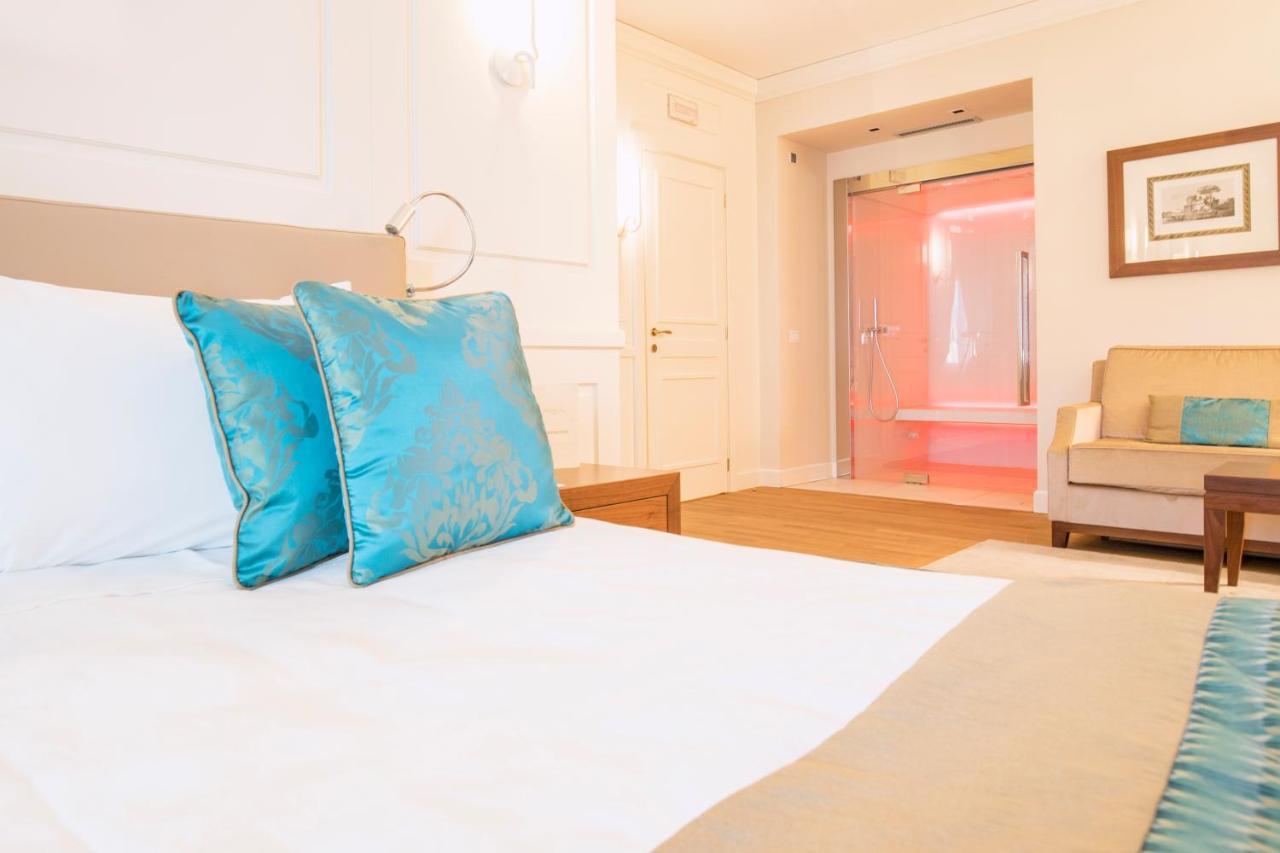 Grand Hotel Terme Σιρμιόνε Εξωτερικό φωτογραφία A room at the hotel