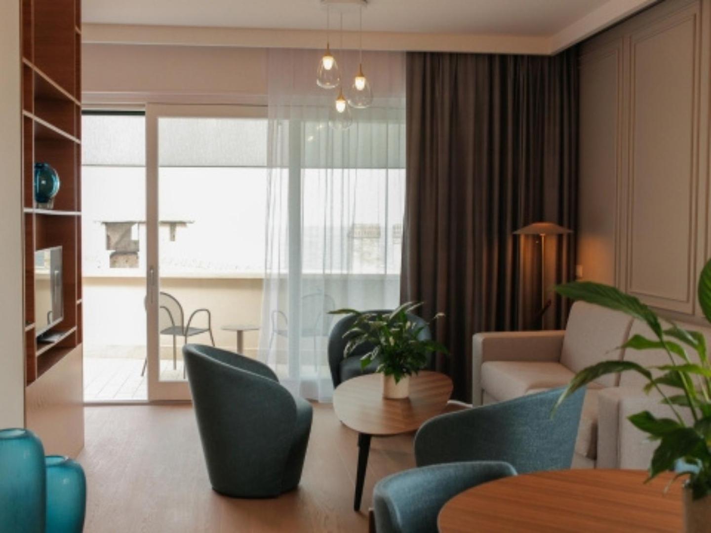 Grand Hotel Terme Σιρμιόνε Εξωτερικό φωτογραφία A living room in a modern apartment