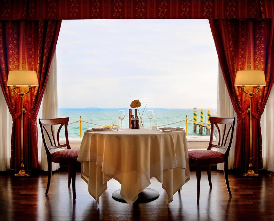 Grand Hotel Terme Σιρμιόνε Εξωτερικό φωτογραφία The restaurant