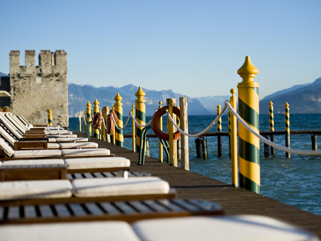 Grand Hotel Terme Σιρμιόνε Εξωτερικό φωτογραφία The Lakefront