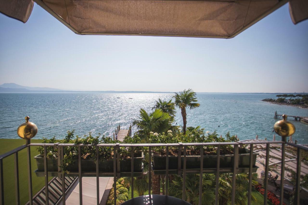 Grand Hotel Terme Σιρμιόνε Εξωτερικό φωτογραφία View of the Gulf of İzmit from the hotel